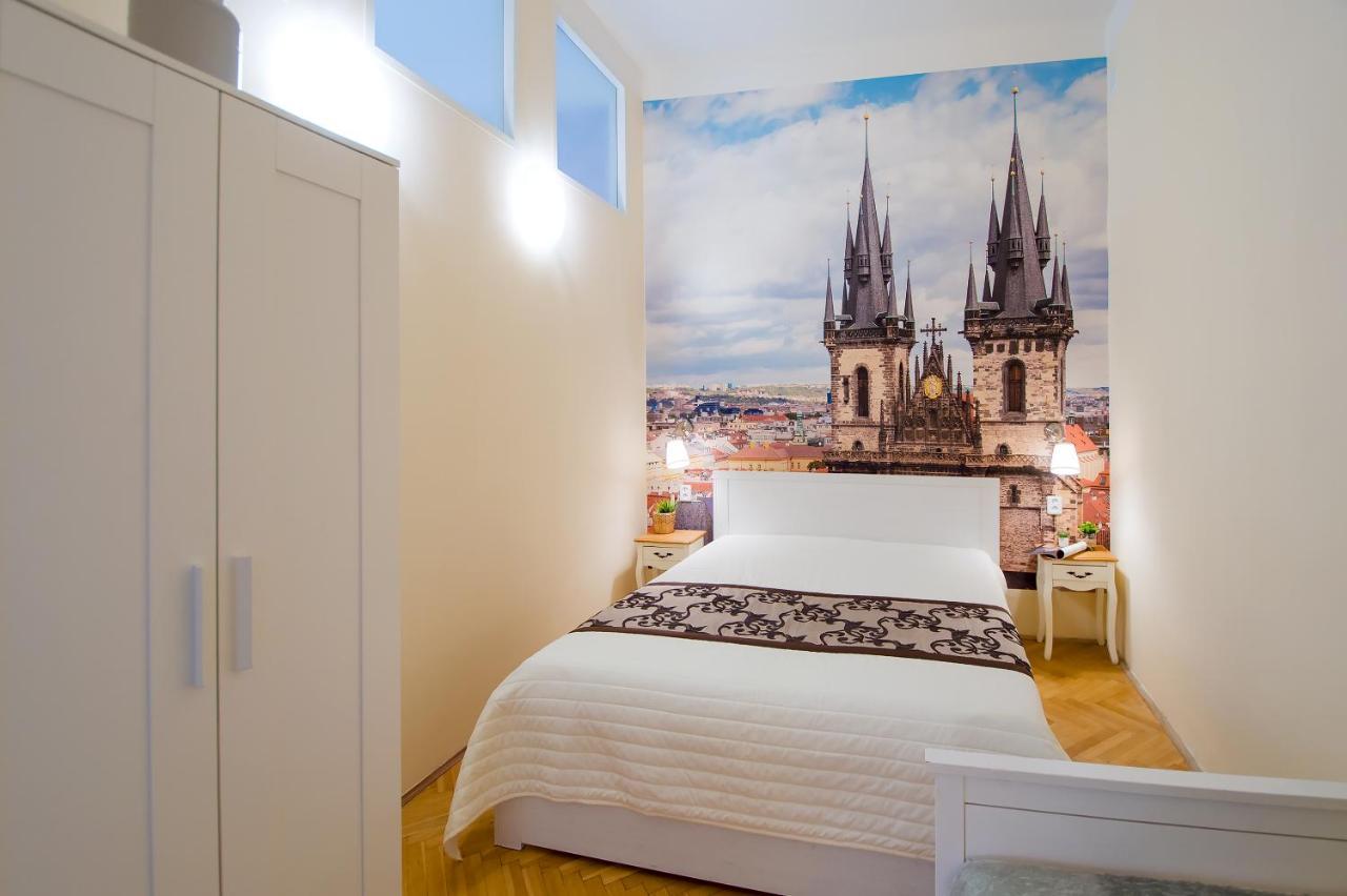 Center Legerova Apartment *